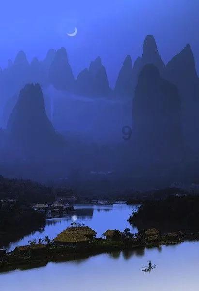 天津市人民医院大厅天花板漏水秒变水帘洞？回应：已正常接诊